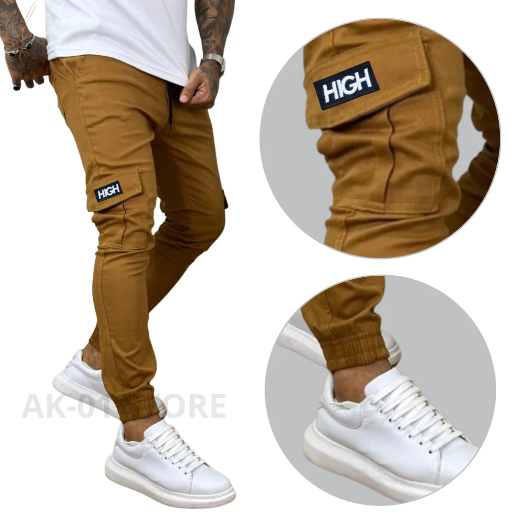 Calça Cargo Jogger Masculina em Sarja com Punho